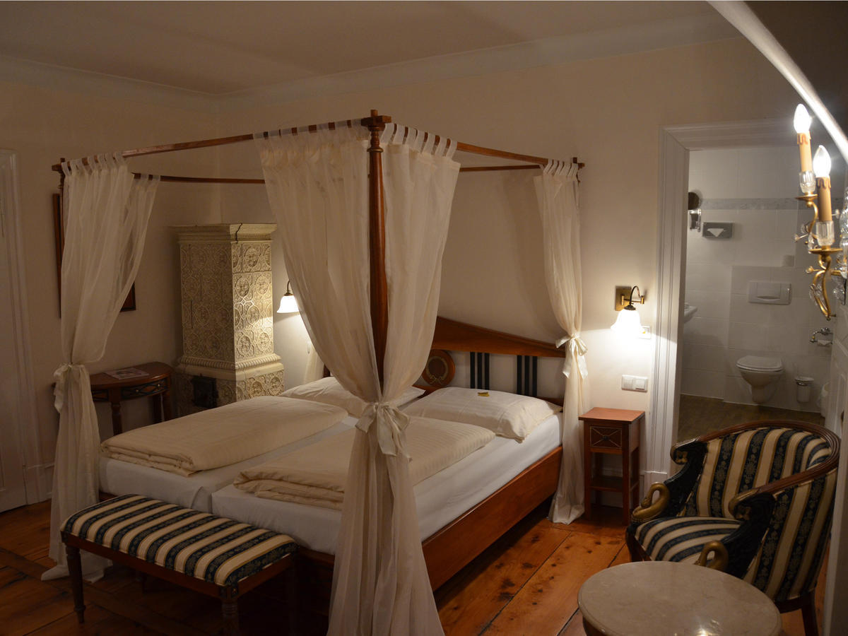 Schlosshotel Neckarbischofsheim Bilik gambar